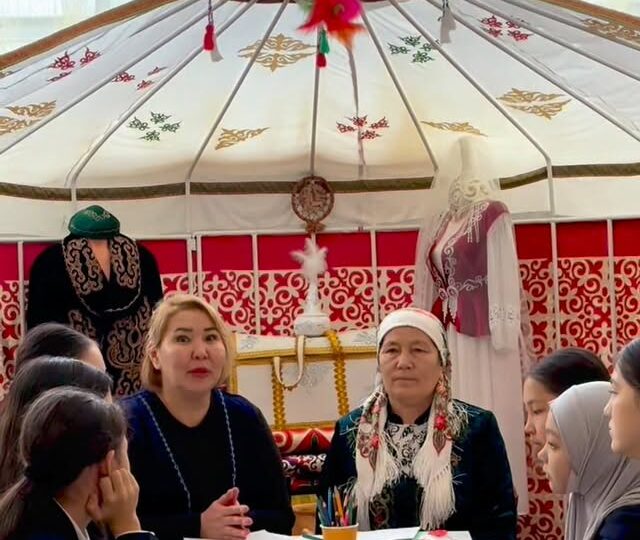 В Центре состоялась презентация нового проекта «Әжемнің сандығы»- «Бабушкин сундук»